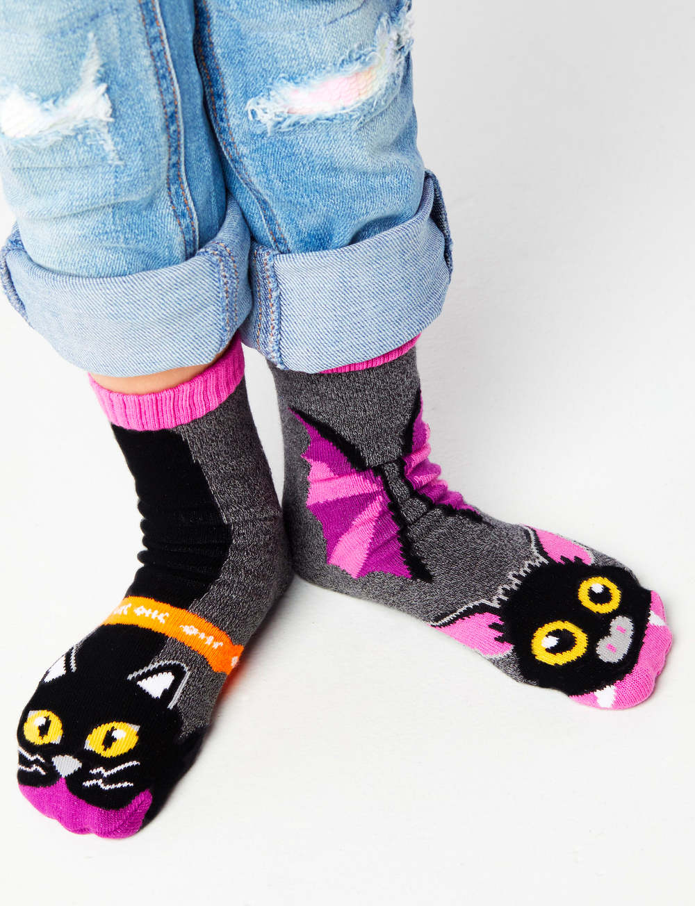 (ALMOST GONE!) BAT & BLACK CAT MATCHY MISMATCHY SOCKS SET