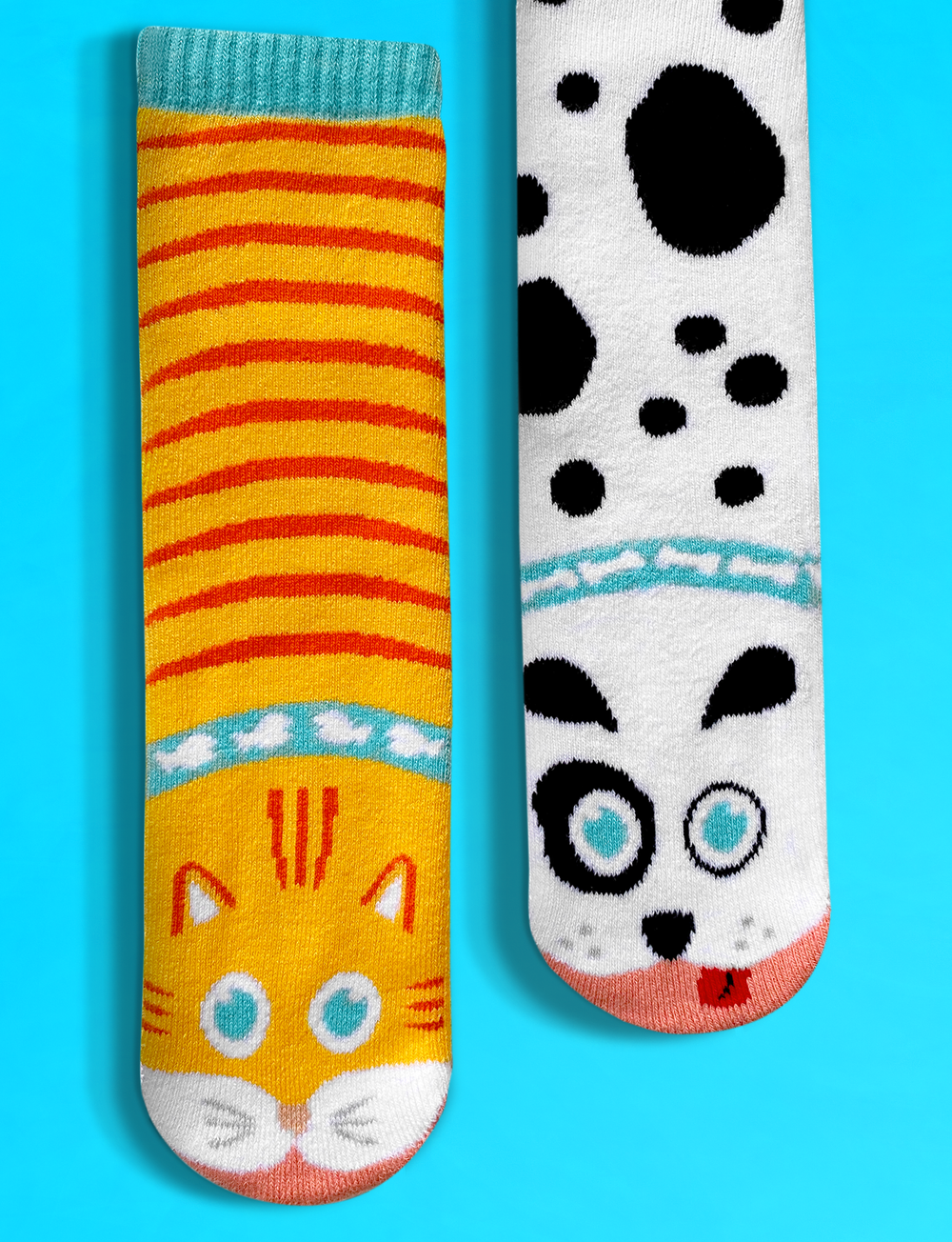 KIDS CAT & DOG NO SLIP SOCKS