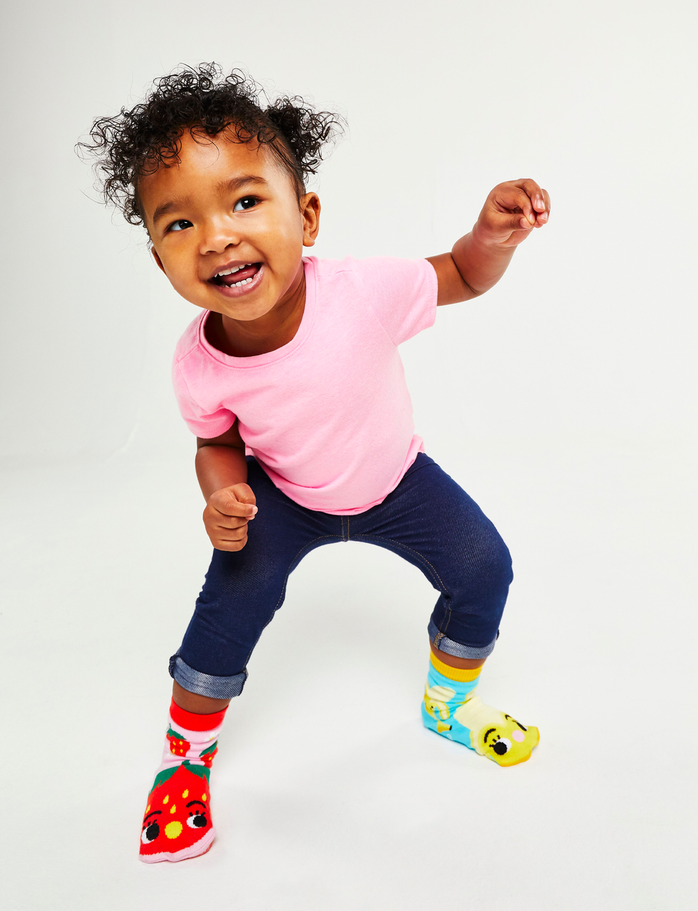 KIDS STRAWBERRY & BANANA NO SLIP SOCKS