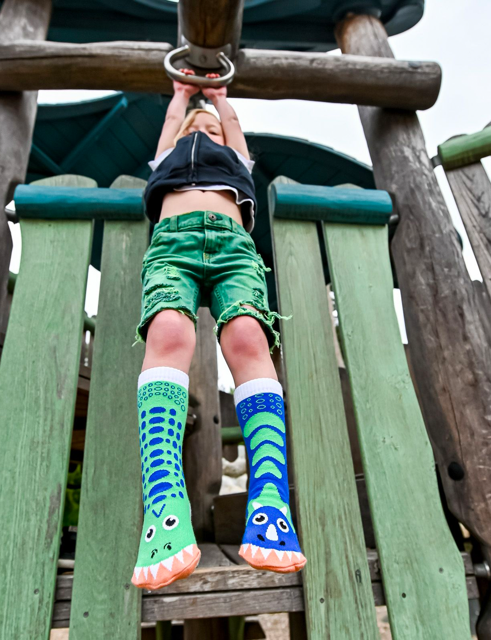 KIDS T-REX & TRICERATOPS NO SLIP SOCKS