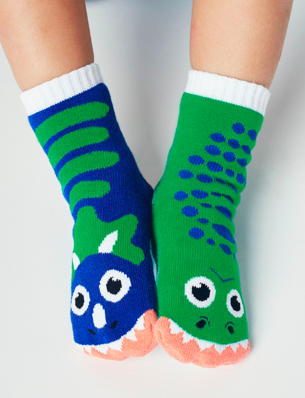 KIDS T-REX & TRICERATOPS NO SLIP SOCKS