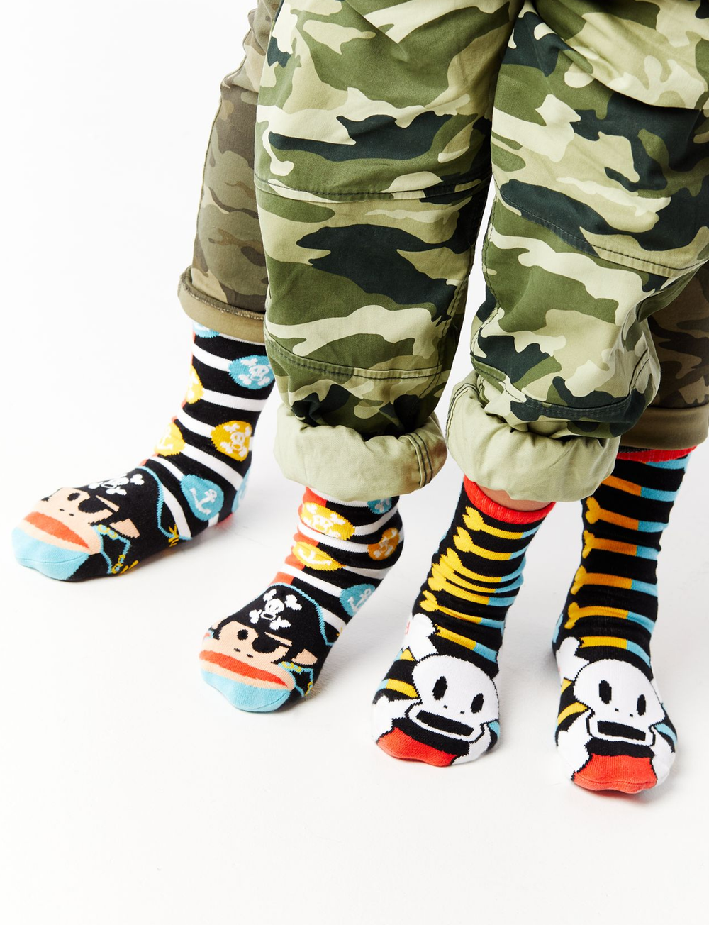 JULIUS & SKURVY MATCHY MISMATCHY SOCKS SET